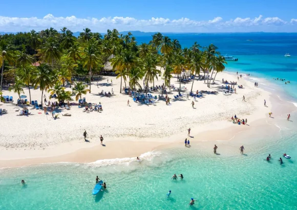 Tourism leads Dominican Republic&rsquo;s economic expansion, strengthens credit to private sector